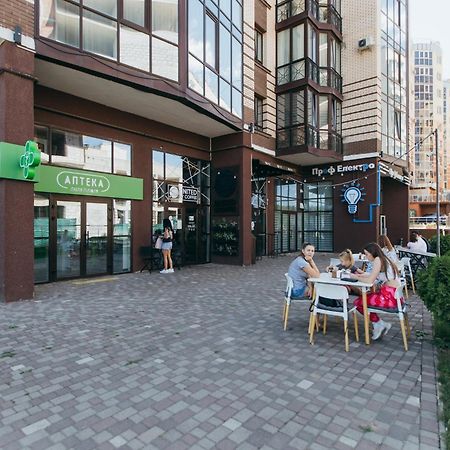 Atlant Luxury Big Family Five Apart On Golovna Поряд З Тц Депот Wi Fi 24 На 7 Черновцы Экстерьер фото