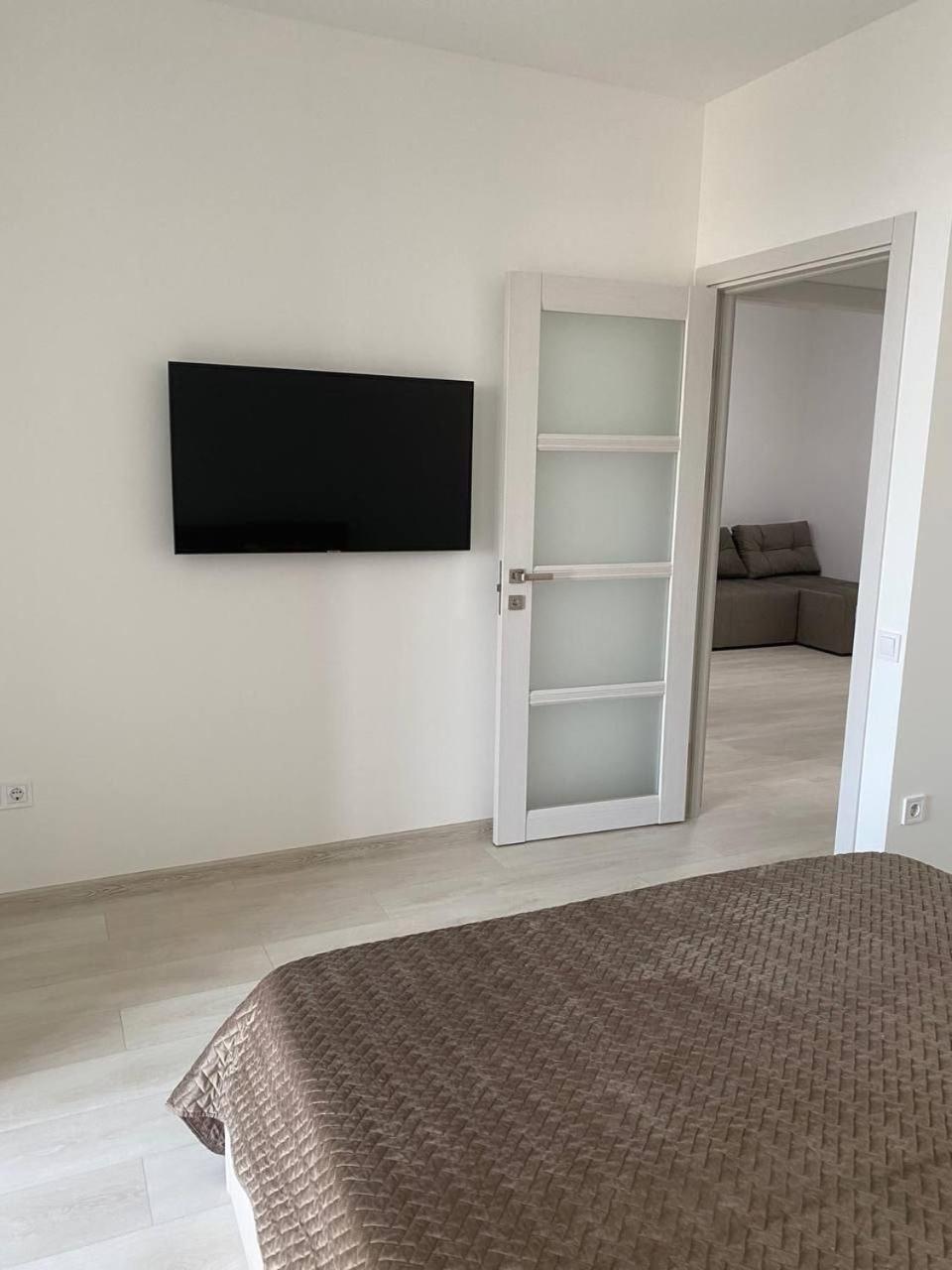 Atlant Luxury Big Family Five Apart On Golovna Поряд З Тц Депот Wi Fi 24 На 7 Черновцы Экстерьер фото
